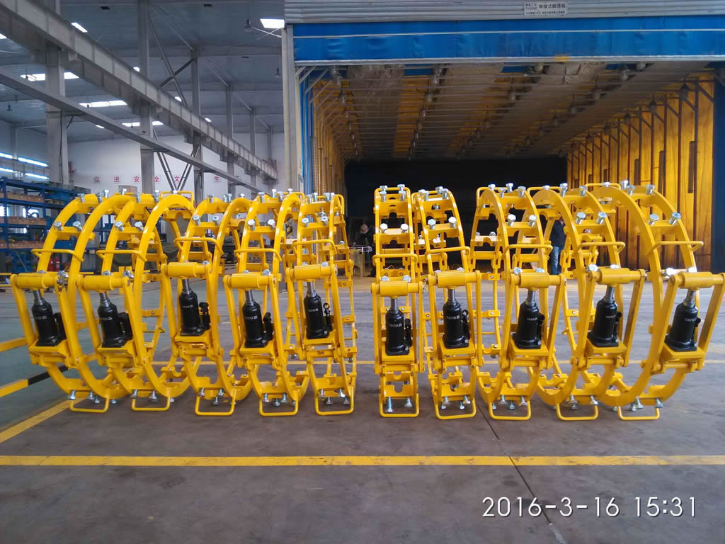 HYDRAULIC EXTERNAL CLAMP